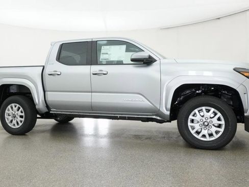New 2026 Toyota Tacoma SR5 image 21