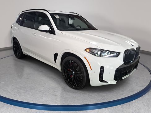 New 2026 BMW X5 sDrive40i w/ M Sport Package RWD image 3