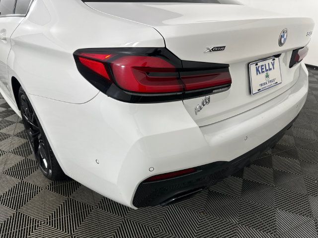 Used 2021 BMW 540i xDrive w/ M Sport Package AWD/4WD image 31