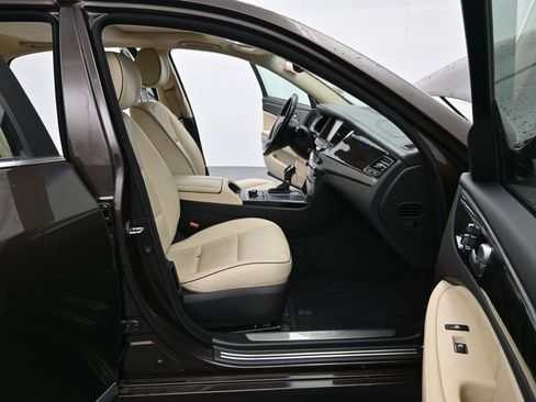 Used 2016 Hyundai Equus Signature RWD image 15