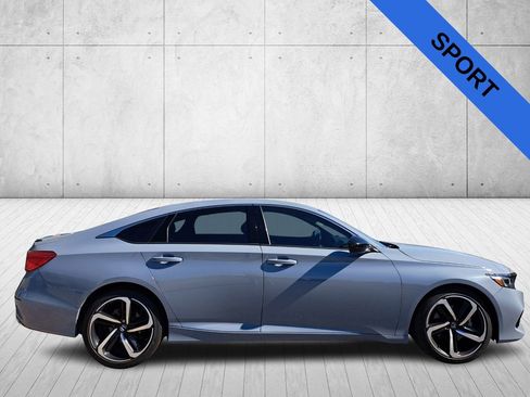 Used 2021 Honda Accord Sport image 4