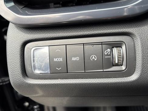 Used 2026 GMC Acadia AT4 AWD/4WD image 16