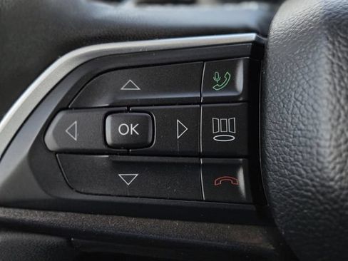 Used 2023 Jeep Grand Cherokee L Laredo w/ Luxury Tech Group I RWD image 19