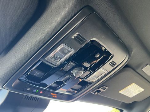 New 2026 Chevrolet Suburban High Country image 13