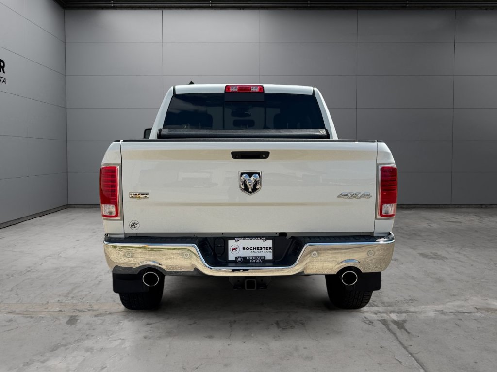 Used 2017 RAM 1500 Laramie w/ Convenience Group AWD/4WD image 4