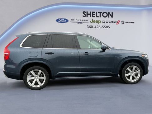 Used 2022 Volvo XC90 T6 Momentum image 6