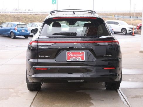 New 2026 Toyota Crown Signia image 6