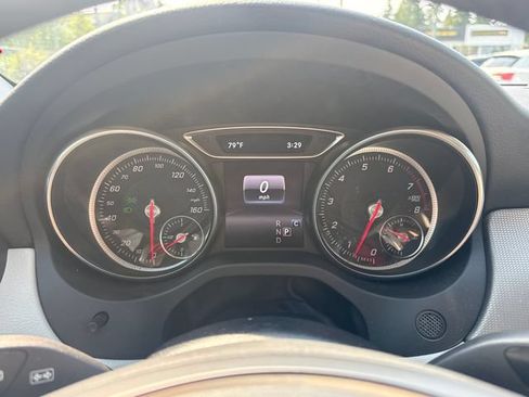 Used 2020 Mercedes-Benz GLA 250 4MATIC image 14