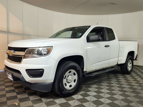 Used 2015 Chevrolet Colorado W/T image 3