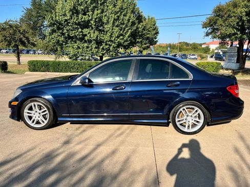Used 2013 Mercedes-Benz C 250 Sedan image 8