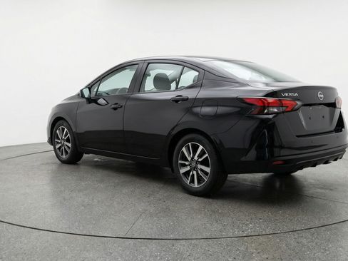 Used 2025 Nissan Versa SV image 6