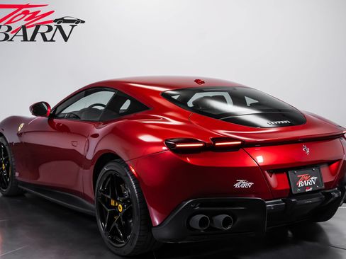 Used 2022 Ferrari Roma RWD image 3