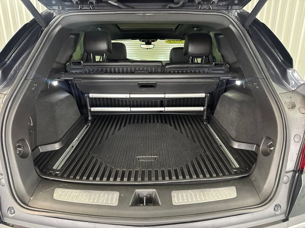 Certified 2023 Cadillac XT5 Premium Luxury w/ Technology Package AWD/4WD image 49