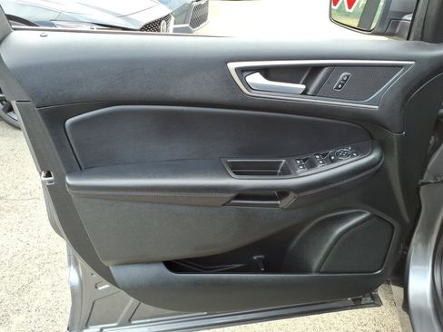 Used 2023 Ford Edge SEL w/ Cargo Accessory Package AWD/4WD image 11