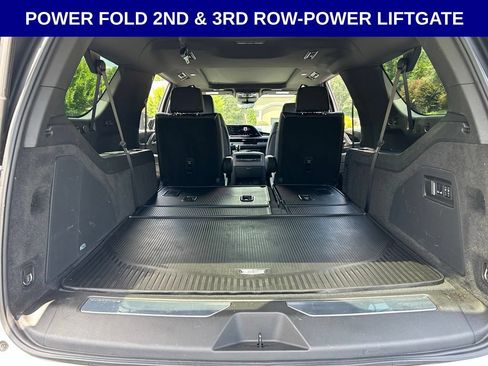Used 2024 Cadillac Escalade ESV Sport w/ LPO, ONYX Package AWD/4WD image 19