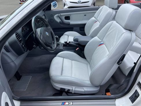 Used 1998 BMW M3 Convertible image 16