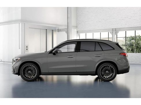 New 2026 Mercedes-Benz GLC 300 4MATIC image 32