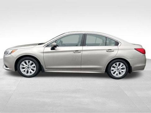 Used 2015 Subaru Legacy 2.5i Premium AWD/4WD image 2