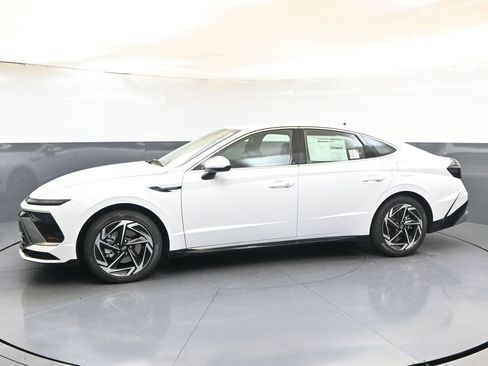 New 2026 Hyundai Sonata SEL image 2