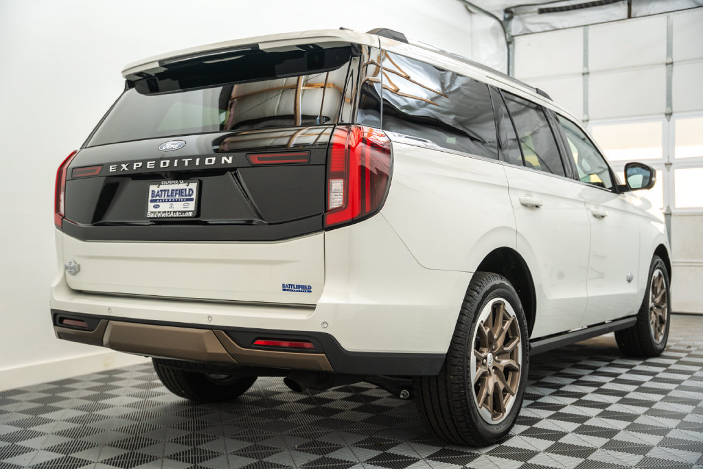 Used 2026 Ford Expedition King Ranch AWD/4WD image 5