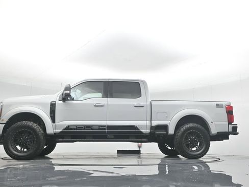 New 2026 Ford F250 Lariat w/ Black Appearance Package image 7