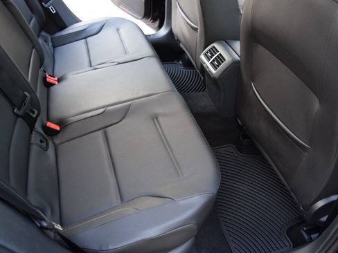 Used 2015 Volkswagen Golf TDI S FWD image 49