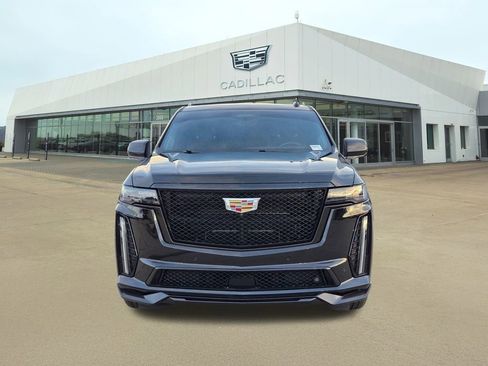 Used 2023 Cadillac Escalade V image 2