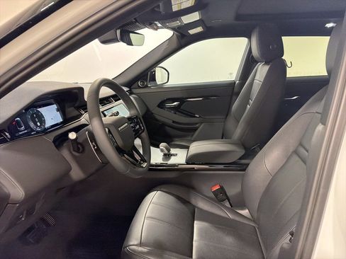Used 2024 Land Rover Range Rover Evoque S image 11