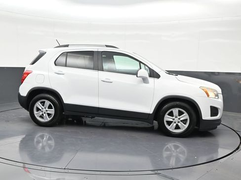 Used 2016 Chevrolet Trax LT FWD image 7