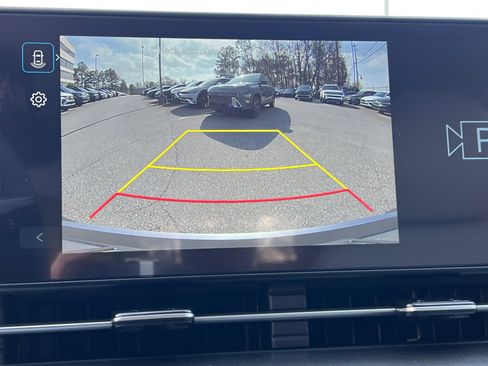 New 2026 Hyundai Elantra Limited image 23