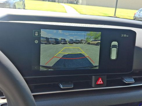 New 2026 Kia Carnival EX FWD image 12