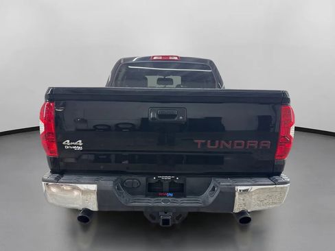 Used 2017 Toyota Tundra SR5 AWD/4WD image 8