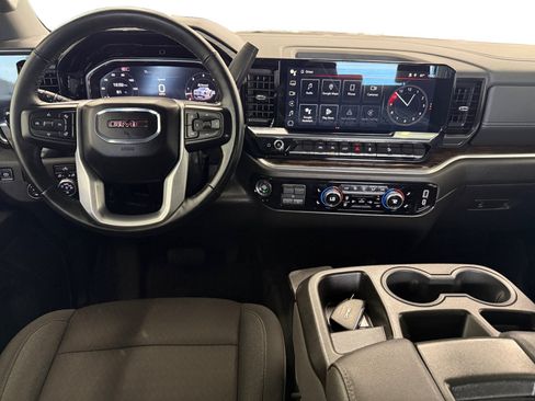 Used 2024 GMC Sierra 1500 Elevation w/ X31 Off-Road Package AWD/4WD image 13