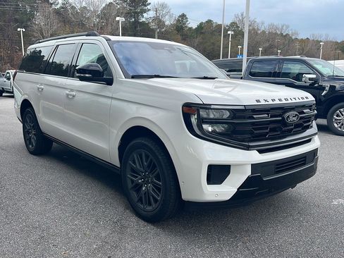 New 2025 Ford Expedition Max Platinum w/ Stealth Performance Package AWD/4WD image 8