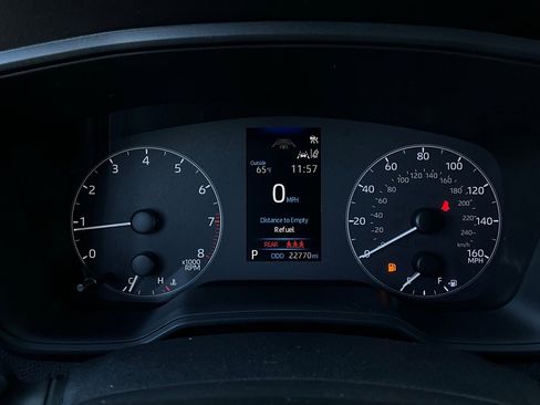 Used 2025 Toyota Corolla Cross LE image 36