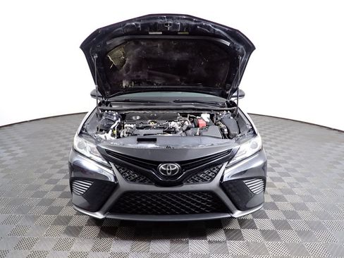 Used 2019 Toyota Camry SE FWD image 40