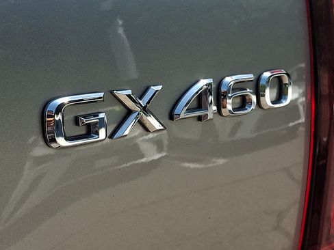 Used 2021 Lexus GX 460 Premium AWD/4WD image 30