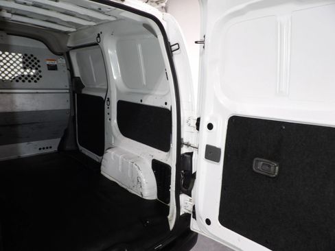 Used 2020 Nissan NV200 S FWD image 10