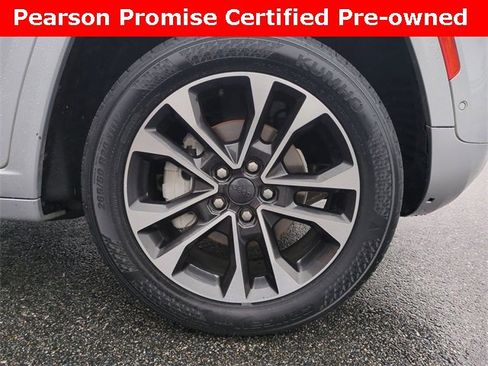 Used 2022 Jeep Grand Cherokee Overland w/ Luxury Tech Group IV image 11