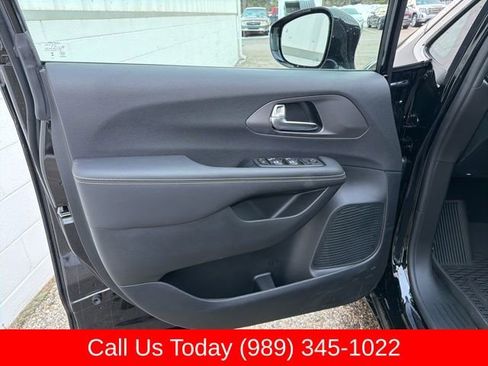 New 2026 Chrysler Voyager LX image 25