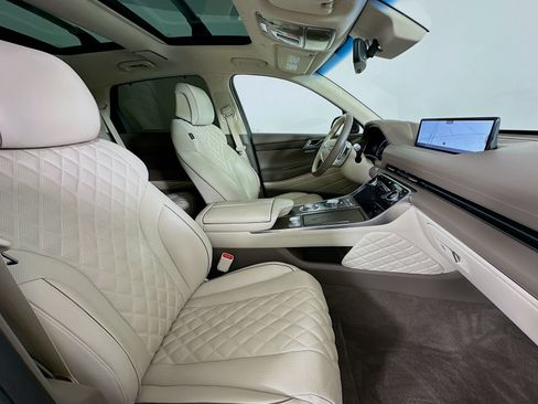 Used 2024 Genesis GV80 3.5T w/ Prestige Package AWD/4WD image 44