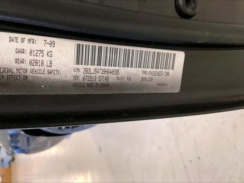 Used 2009 Dodge Challenger R/T RWD image 28