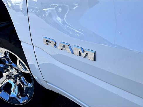 Used 2020 RAM 1500 Big Horn image 7