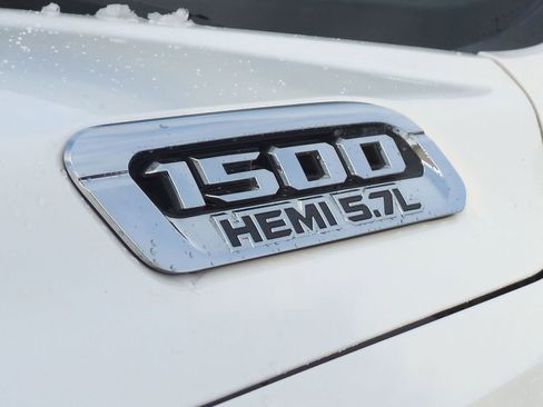 Used 2022 RAM 1500 Limited w/ Body-Colour Bumper Group image 14