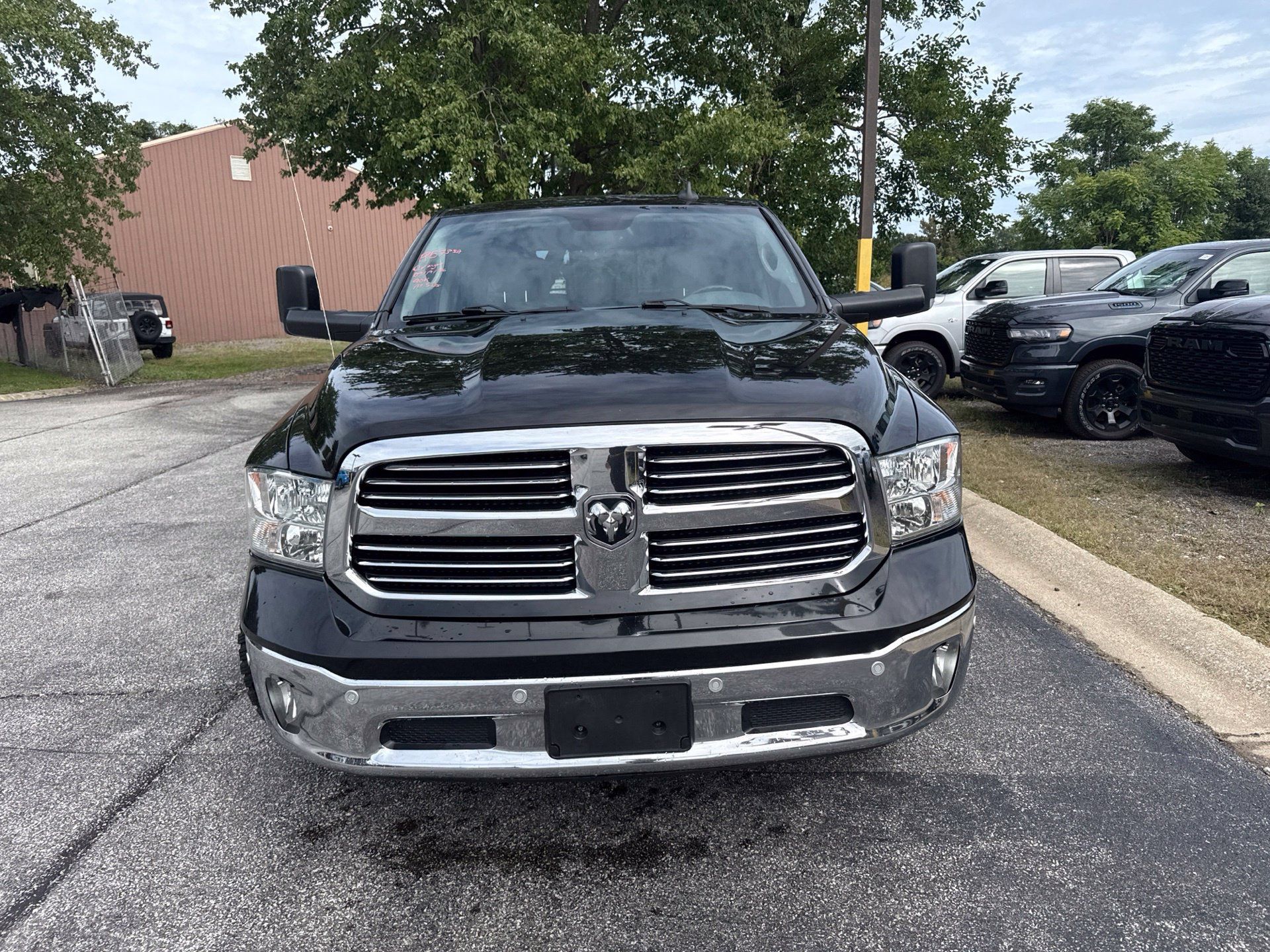 Used 2017 RAM 1500 Big Horn AWD/4WD image 2