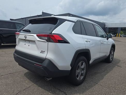 Used 2025 Toyota RAV4 XLE w/ Convenience Package AWD/4WD image 5