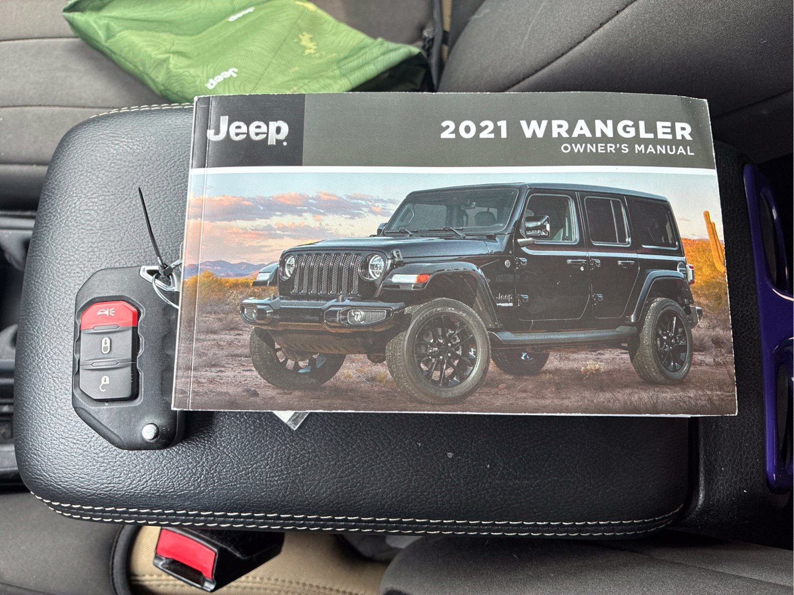 Used 2021 Jeep Wrangler Unlimited Sahara AWD/4WD image 19
