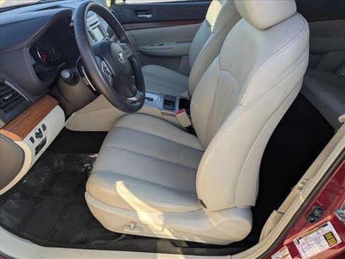 Used 2014 Subaru Outback 2.5i Limited w/ Moonroof Package image 15