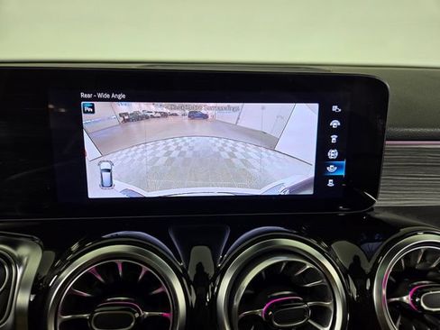 Certified 2023 Mercedes-Benz GLB 250 4MATIC image 32