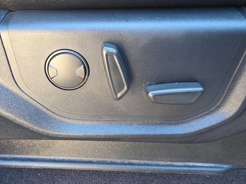 Used 2020 Ford F150 Lariat AWD/4WD image 39